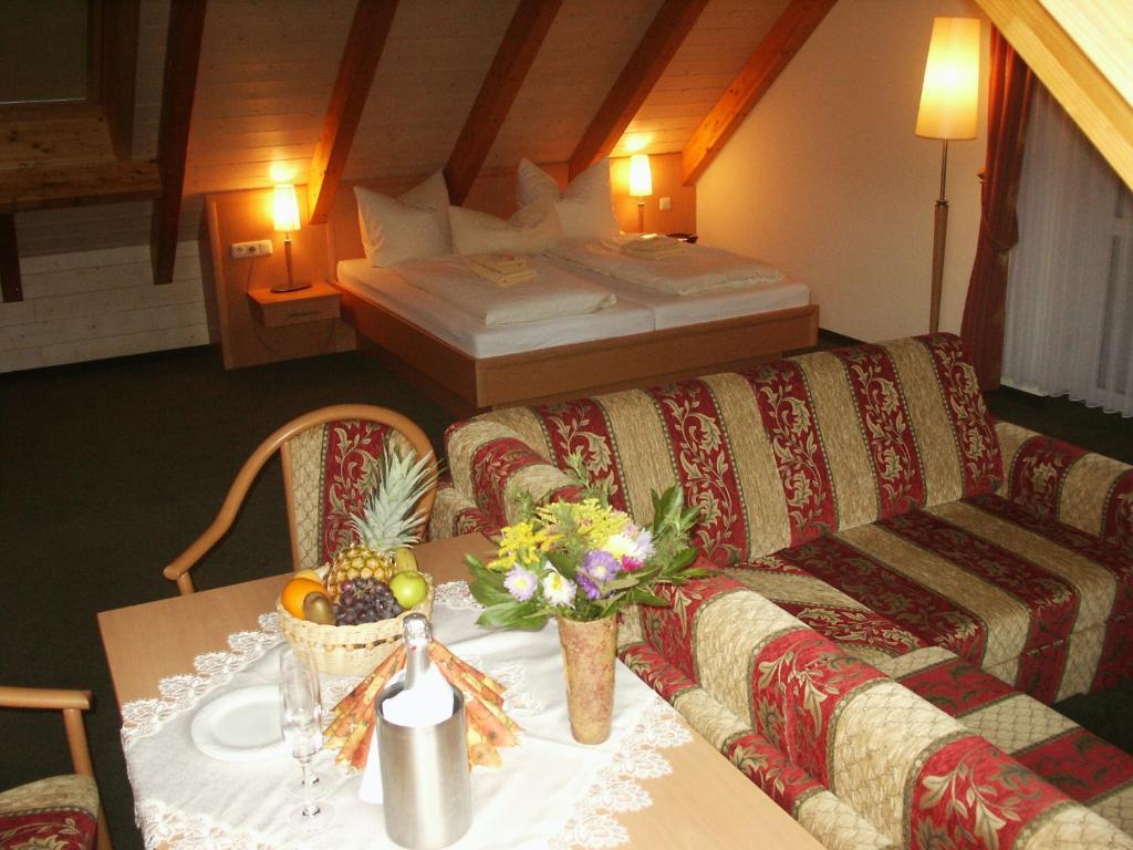 Landhotel Rittersgruen Breitenbrunn  Room photo